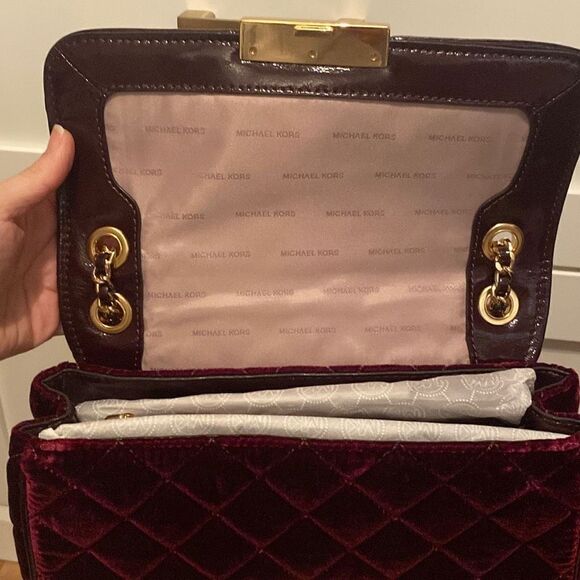 Michael Kors Sloan Shoulder Bag - Picture 7 of 14